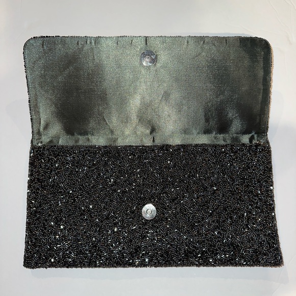 Moyna Couture Extra Large Beaded Clutch with shoulder strap in Pewter. NWOT - Picture 4 of 7